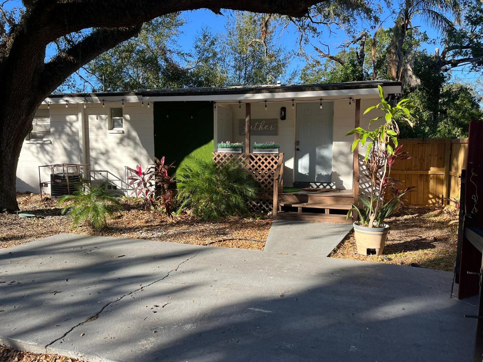 Cozy Home In Tampa Near Ybor & Busch Gardens Eksteriør bilde